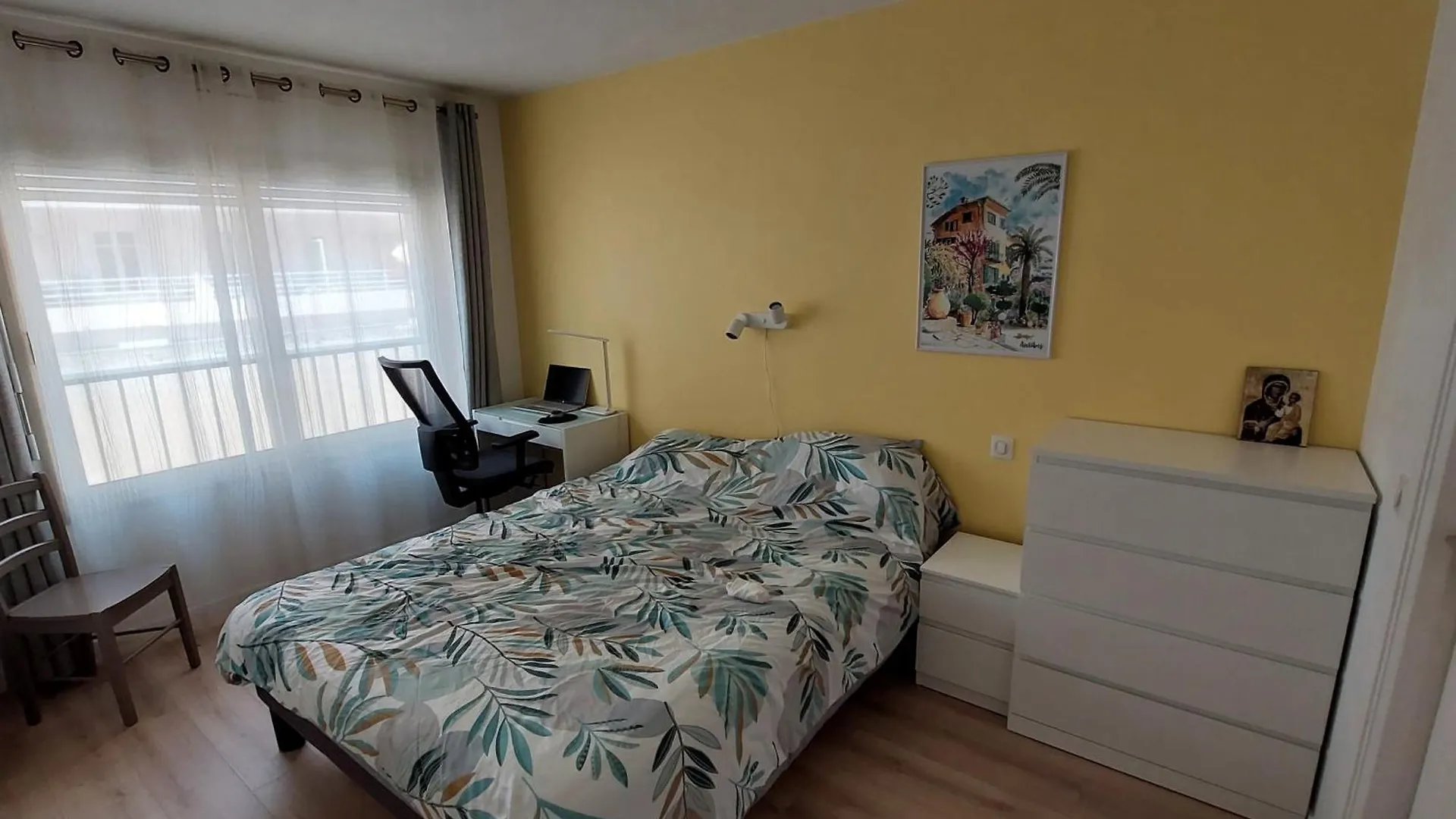 Le Roxane 2 Bedroom Apartment In The City-Center Of Antibes